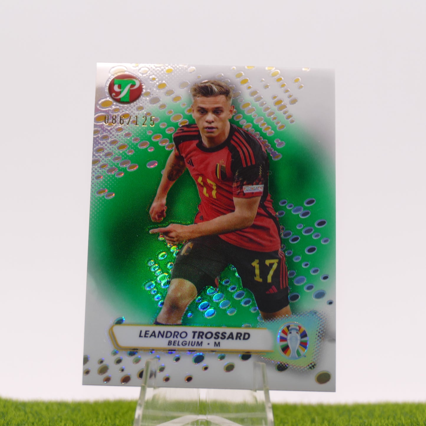 Topps Pristine Leandro Trossard /125