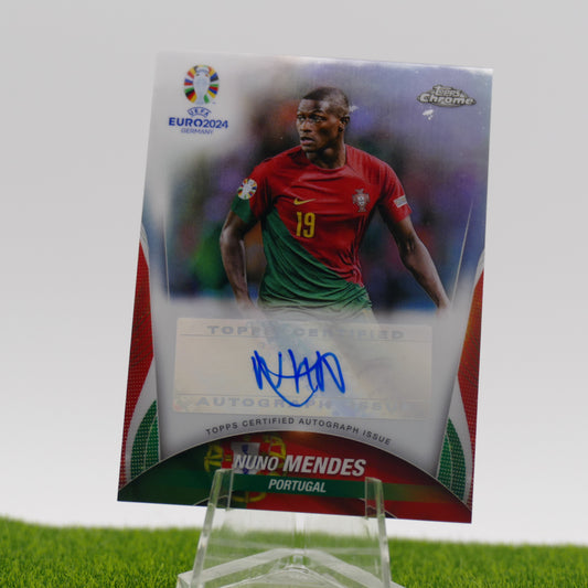 Topps Chrome Nuno Mendes Autographed