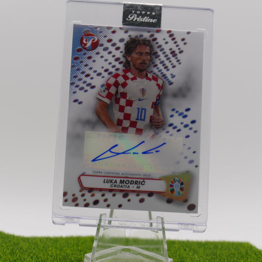 Topps Pristine Luka Modric Autographed