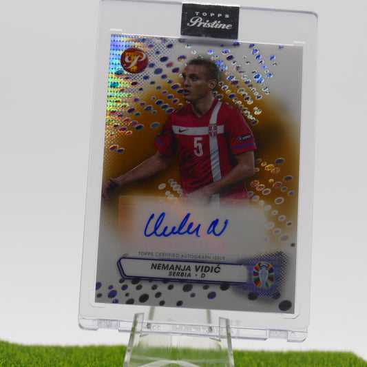 Topps Pristine Nemanja Vidic /50 Autographed
