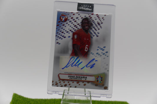 Topps Pristine Denis Zakaria autographed