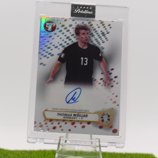 Topps Pristine Thomas Muller Autographed